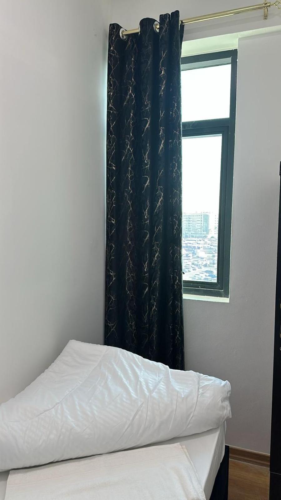 Four Stars Hostel Dubai Eksteriør billede